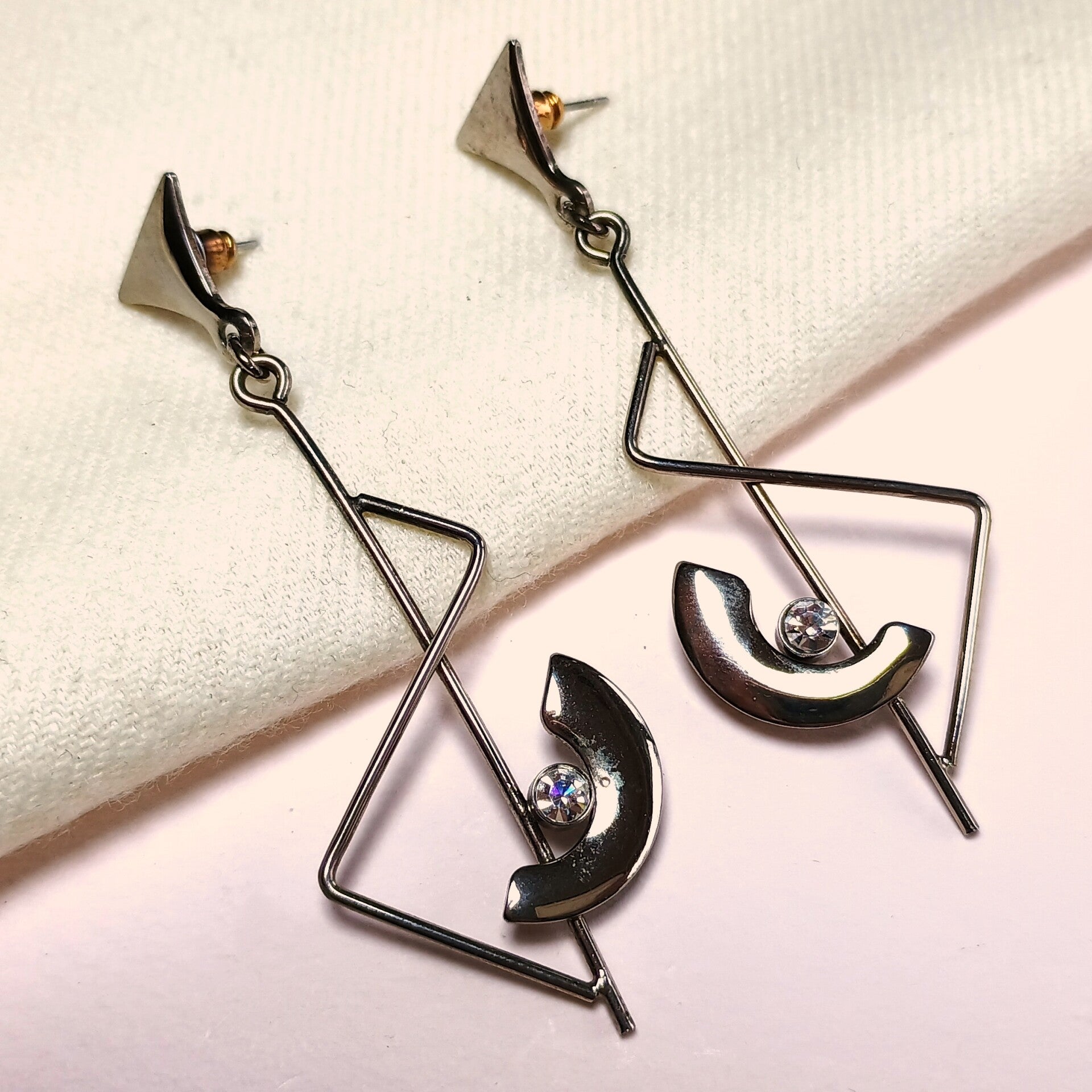 Zilverkleurige zigzag oorbellen 80s