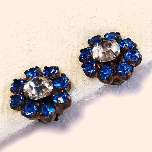 Kobaltblauwe strass bloemen oorbellen 50s