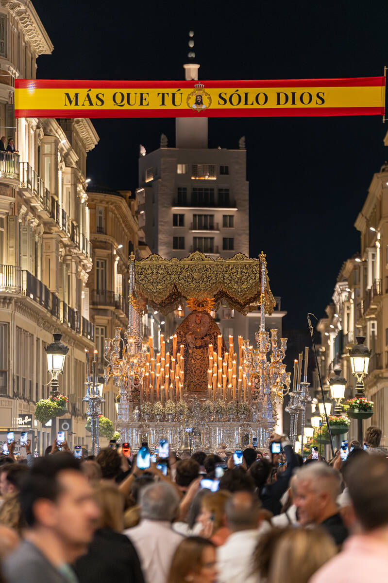 “Más que tu solo Dios” José Gabriel Rodrigo Casquero. Instagram: gabyrodrigo_fotoscofrades