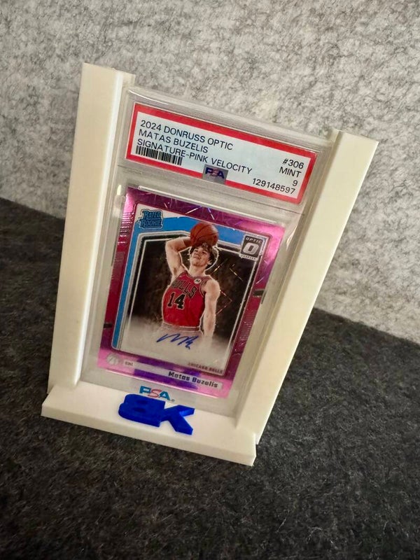 White Pokémon / Sport cards stands