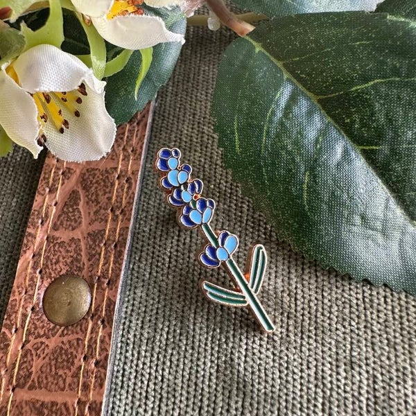 Lavendel Emaille Pin