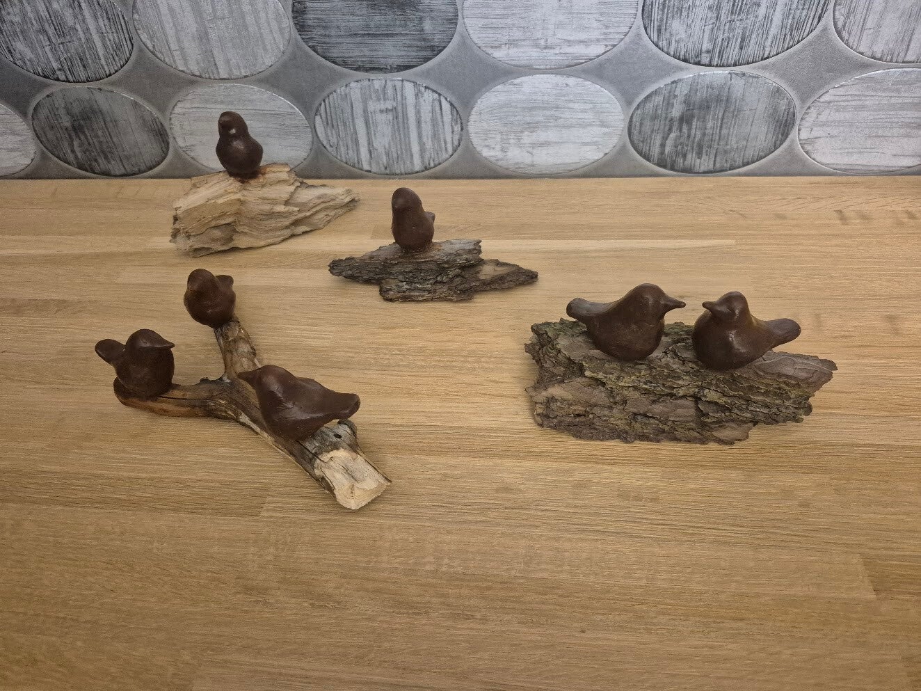 verschillende vogelbeeldjes tussen 299€ en 500€ per stuk