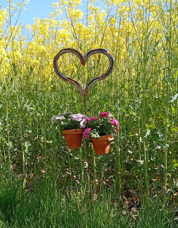Gartenstecker in Herzform