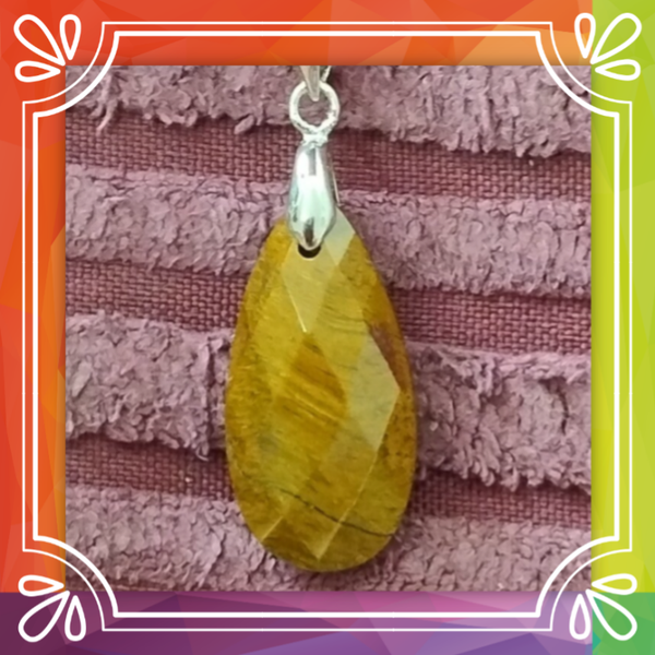 Oval Crystal Necklace
