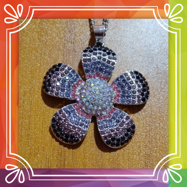 Dazzling Flower Necklace