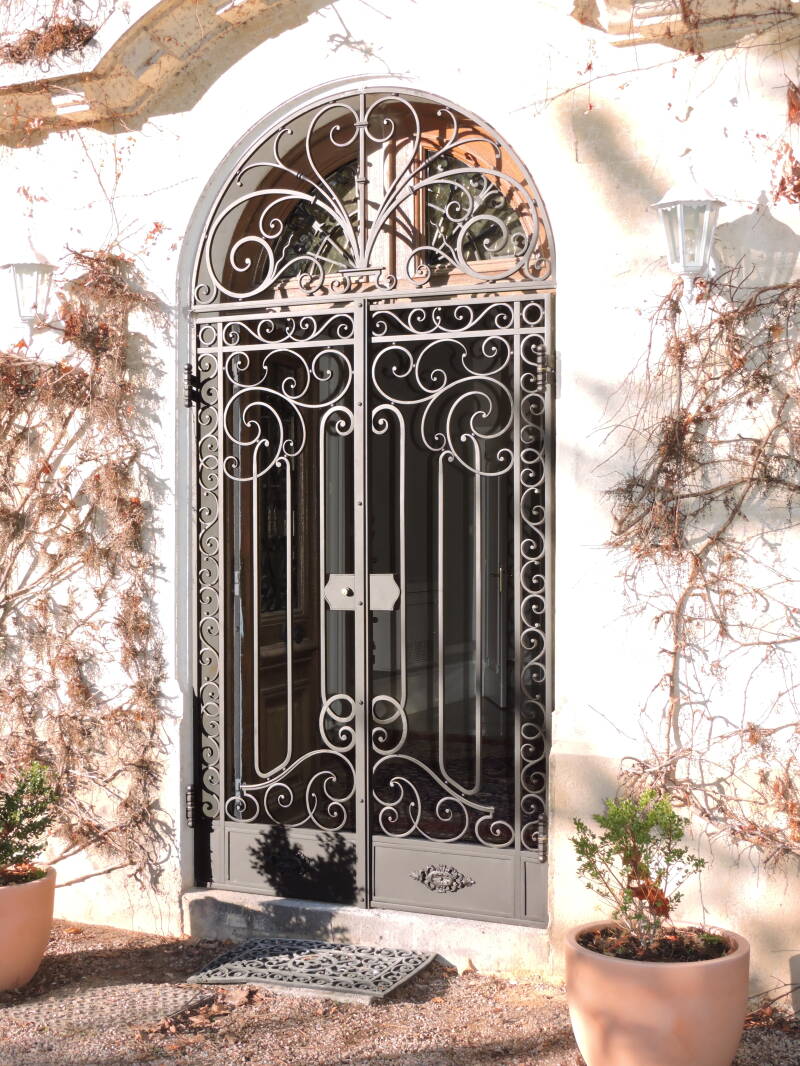 Porte-double-en-fer-forgé 