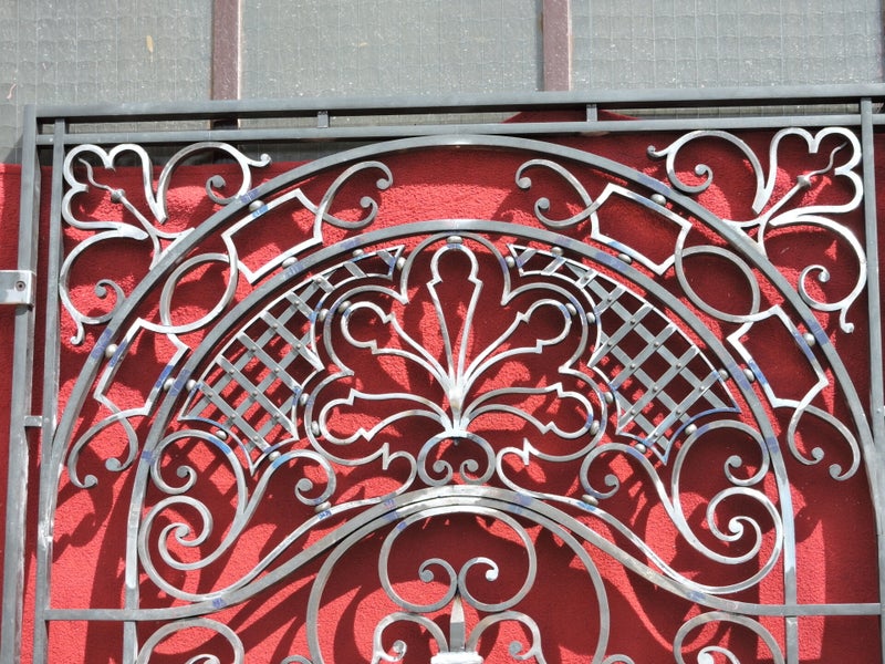 Grille de défense fer forgé Roma (détail de la partie haute)