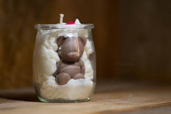 Potje met beer en hartjes