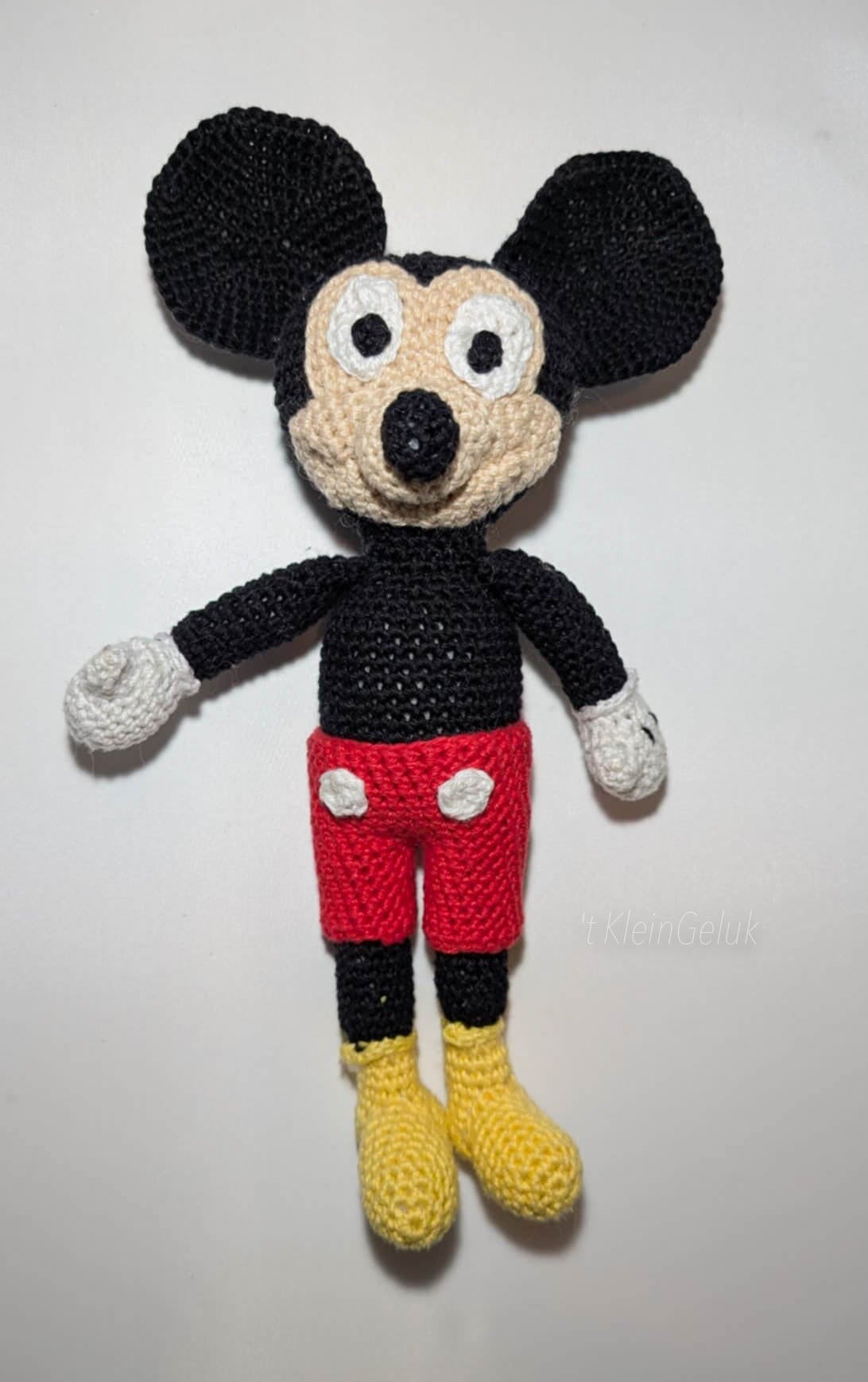 Muizenjongen met rode broek