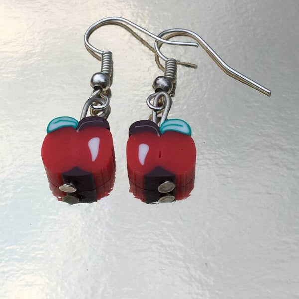 Appel oorbellen rood