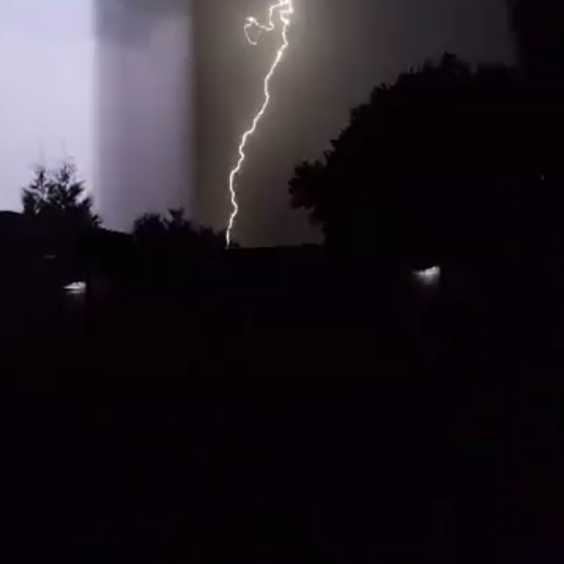 16-08-2020 bliksemschicht Langeveen (ov)