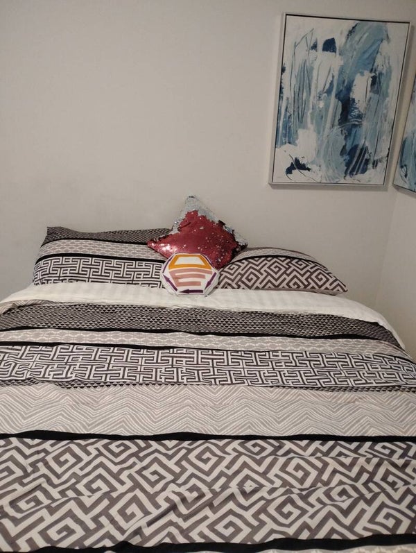 OUTSTANDING SUPPORT PILLOW