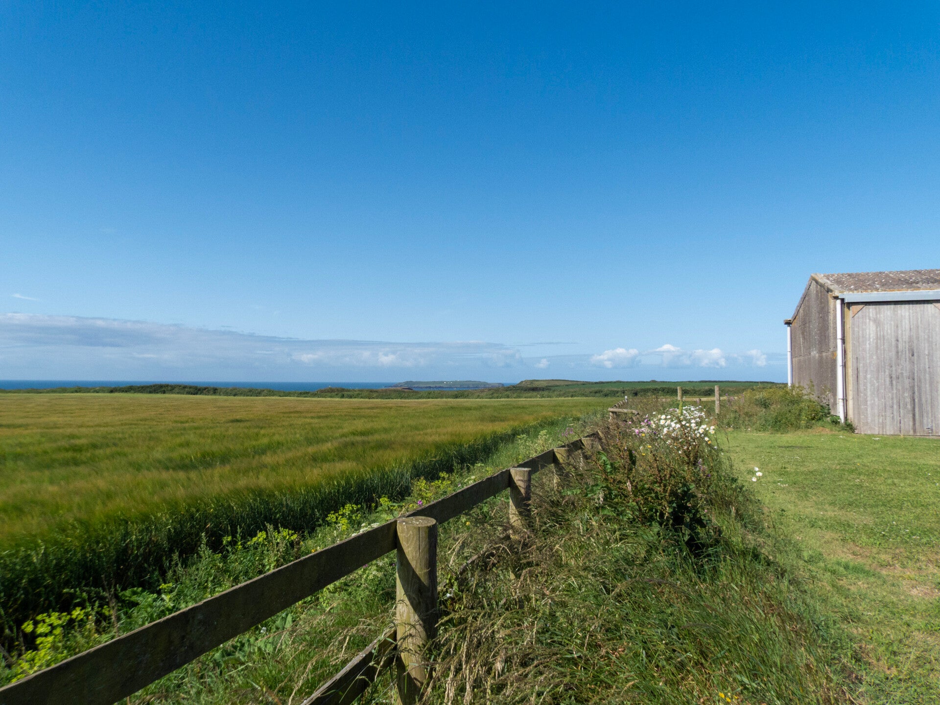 Beatrice Monti, Nutrition and Life Coach, coast path, Wales coast