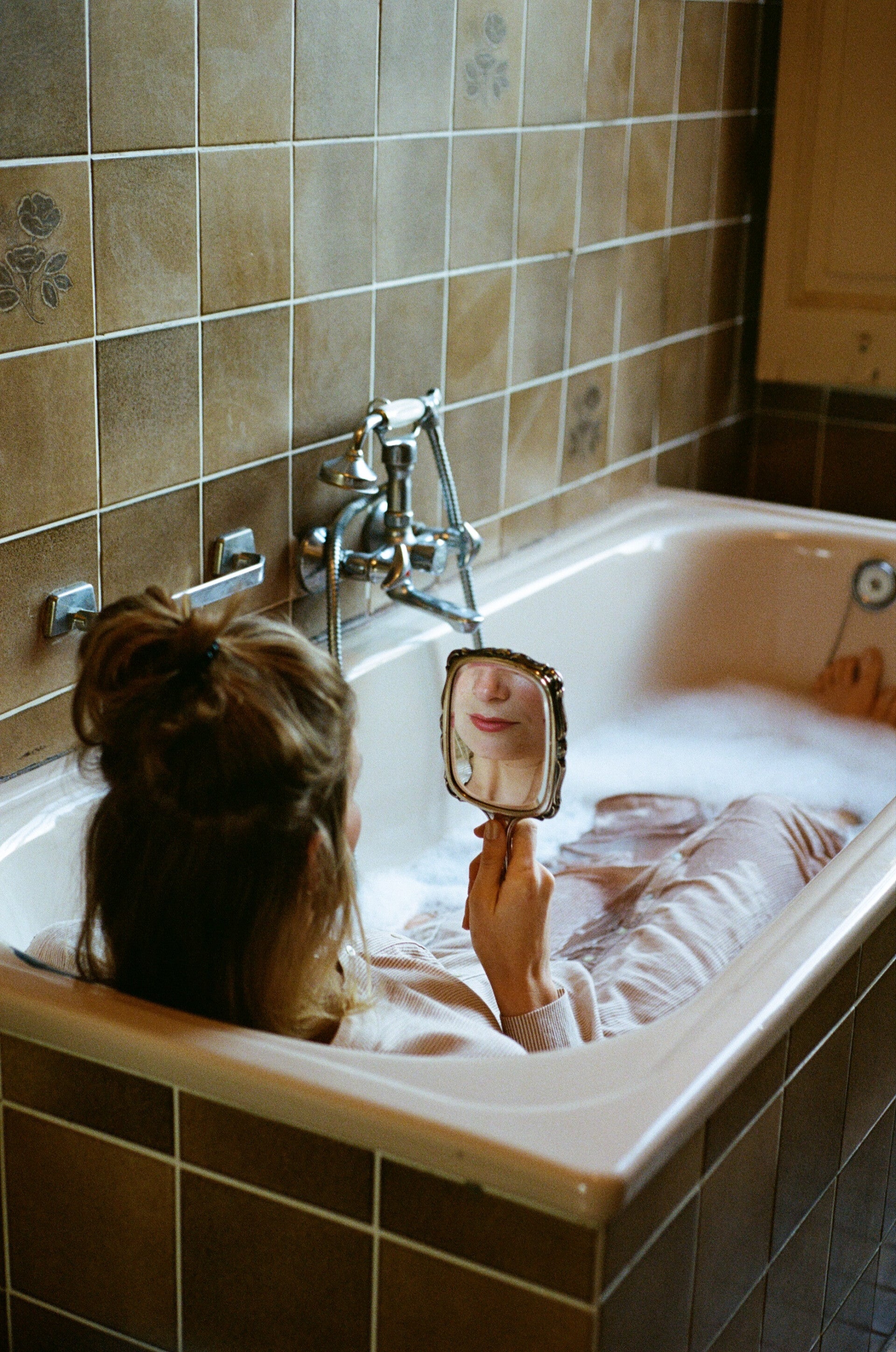 Holistische zangles Utrecht - Stembevrijding Utrecht - Zangcoach Utrecht - Lichaamswerk en zang - Verbinding lichaam en stem - Zingen en ademhaling - Stemtherapie - Zangles voor beginners - Holistische zangworkshop - Zangles voor persoonlijke groei 