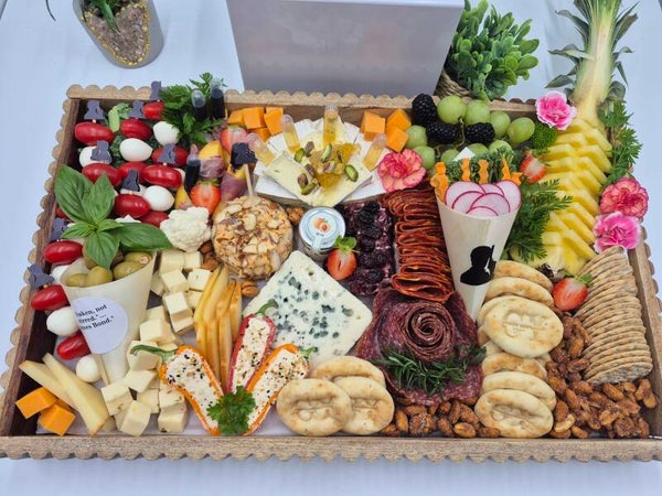 🎬 Custom Charcuterie Trays — Made Just for You! 🧀✨