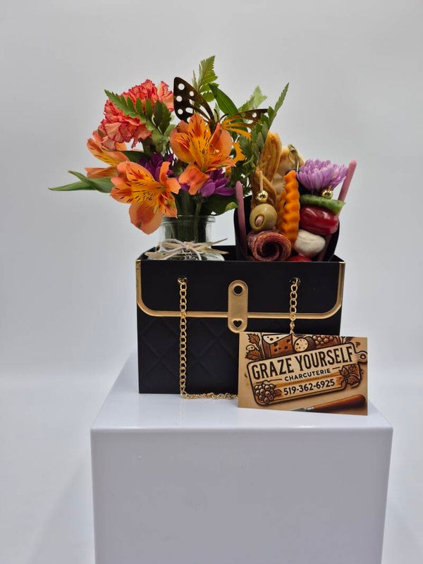 ✨ The Chic Graze Purse ✨