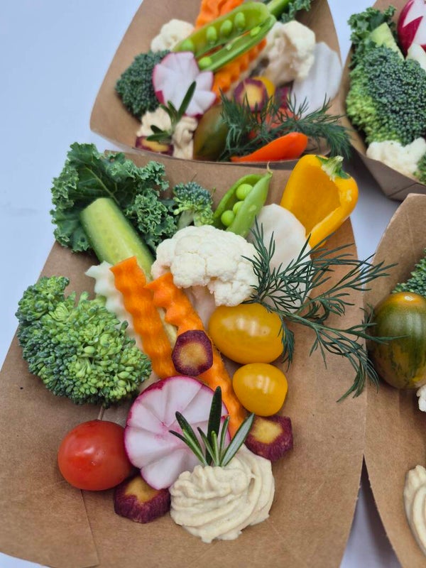 🌿 Fresh Veggie Graze Boats