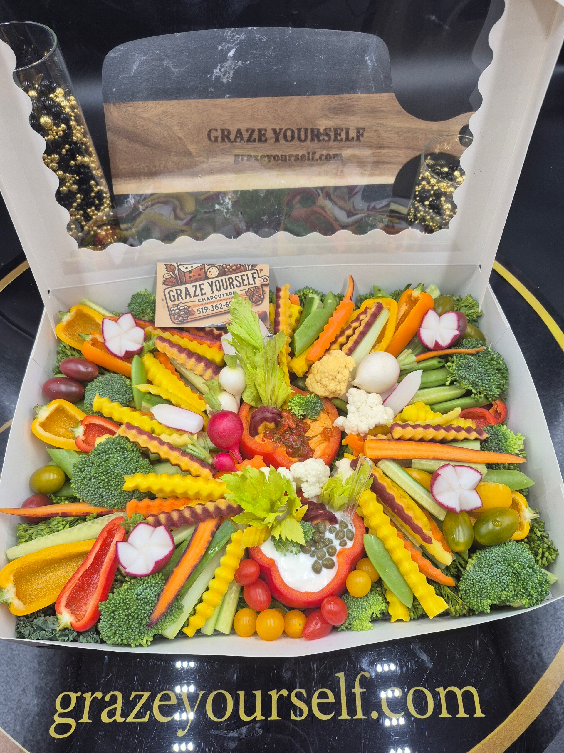 Crudités (13” x 10”)