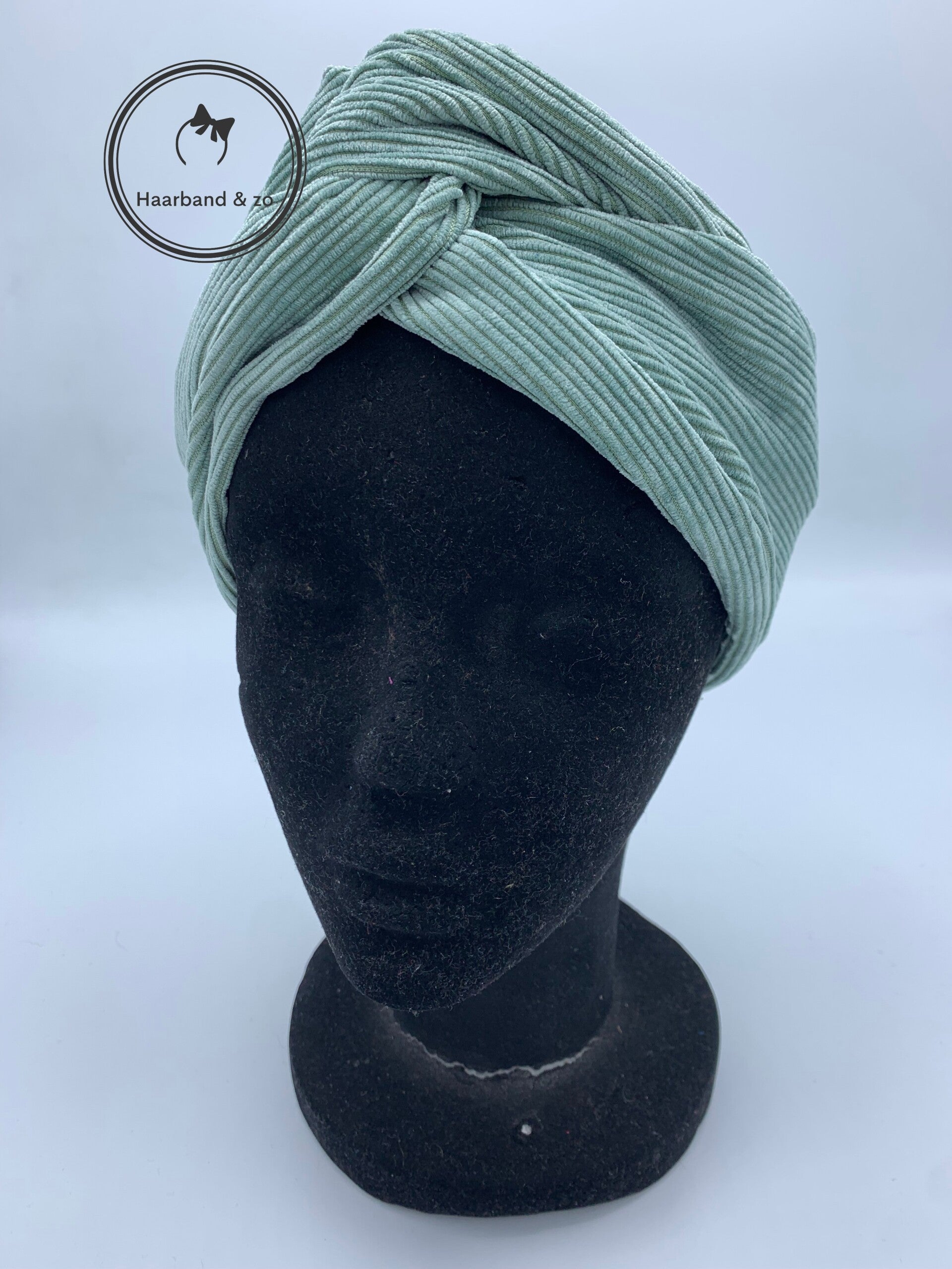 Haarband & zo, Haarband met ijzerdraad van fijn ribfluweel in de kleur mintgroen (art.nr. 14-03)