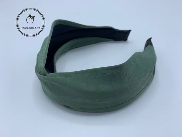 Haarband met halve twist, leatherlook, grijsgroen (art. nr. 147-06)