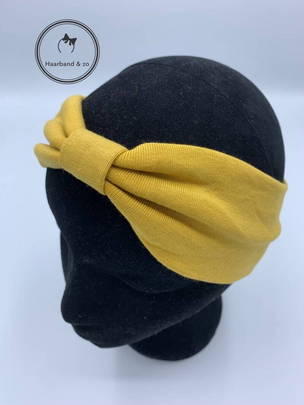Elastische haarband met bandje, tricot, in de kleur okergeel. (art.nr. 221-02)