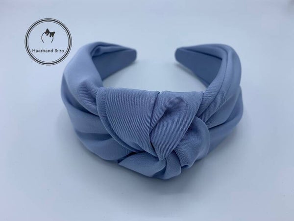 Extra brede booghaarband met knoop van satijn, babyblauw (art.nr. 239-08)