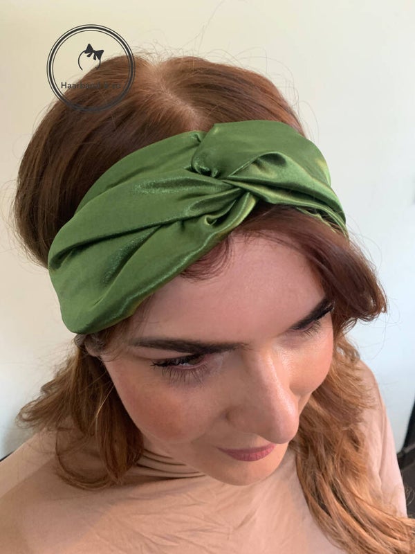 Haarband & zo, Elastische haarband van glanzend satijn, met elastische band, groen (art.nr. 245-06)