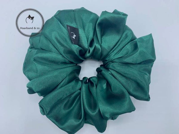 Haarband & zo XL-scrunchie van satijn in smaragdgroen (art 276-04)