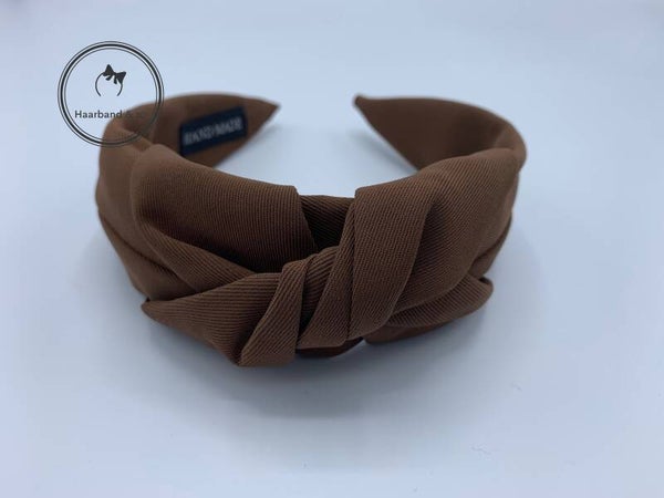Brede booghaarband met brede knoop, donkerbruin (art.nr. 34-10)