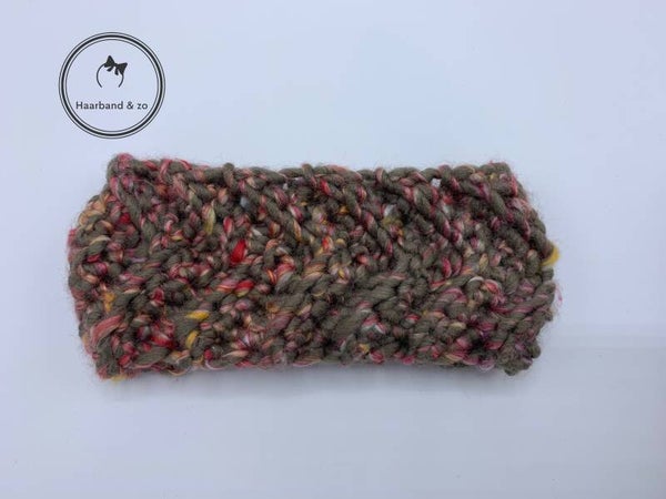 Gebreide babyhaarband in visgraat motief, prijs gemêleerd. (G01-07)