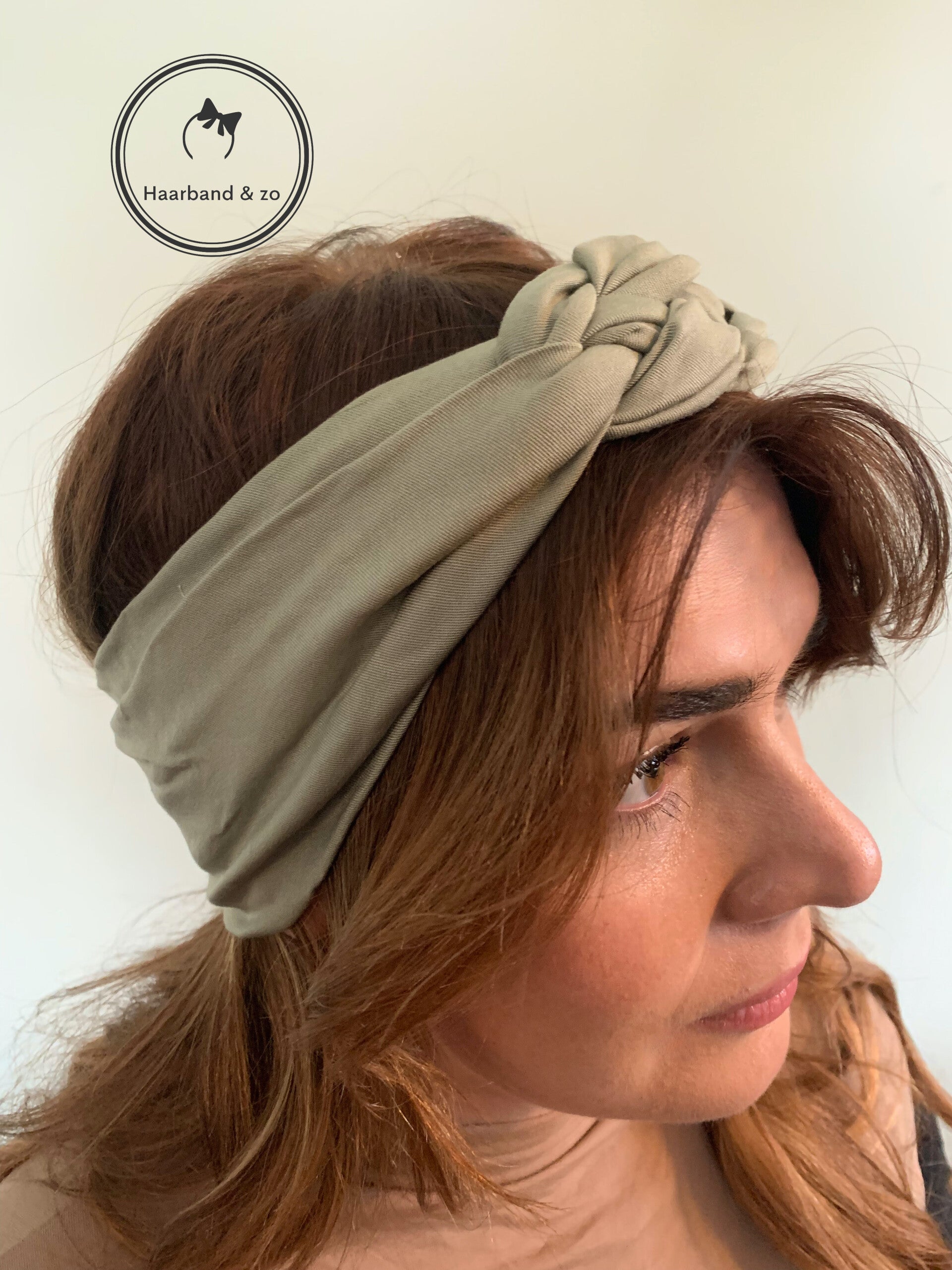 Haarband & zo, Elastische haarband met vlechteffect in de kleur beige, (art.nr. 124-05)