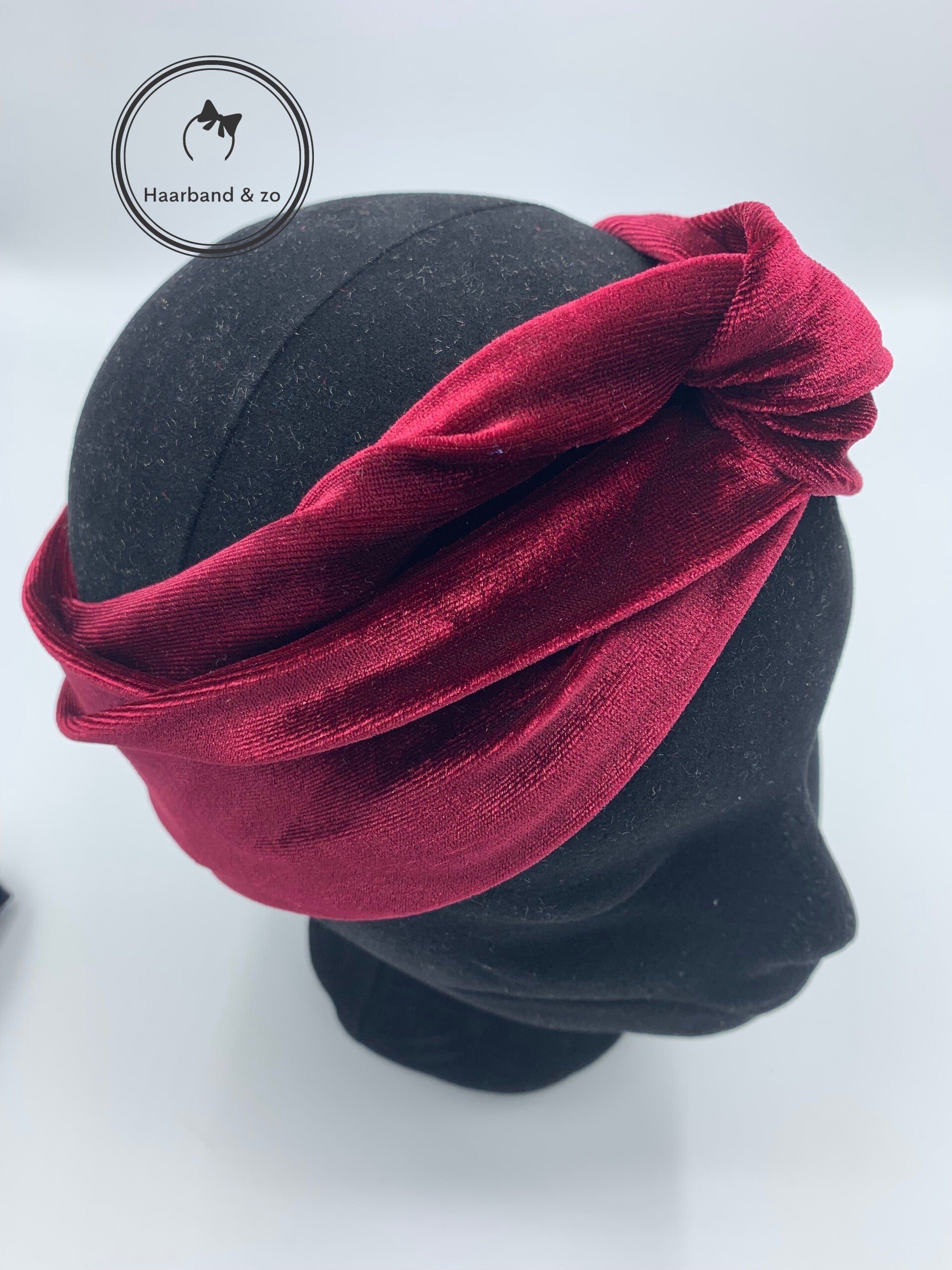 Prachtige elastische haarband van fluweel met twist, wijnrood (art.nr. 72-10)