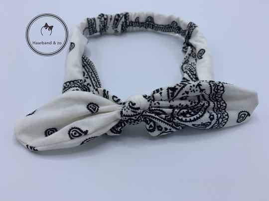 Elastische haarband met strik, in bandana-motief, wit (165-03)