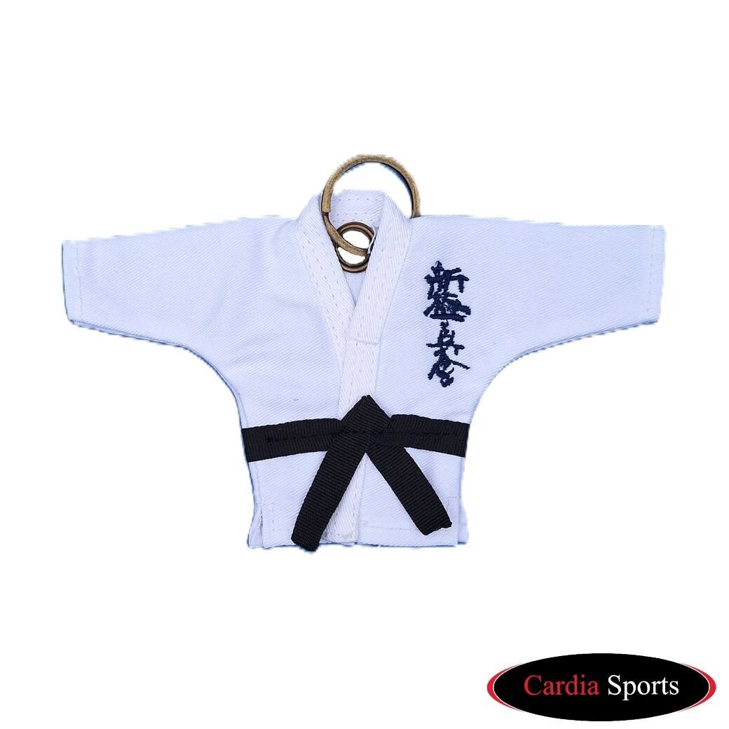 Sleutelhanger Karatepak met ShinKyokushin Kanji
