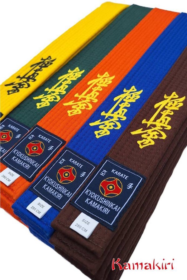 Karateband met Kyokushinkai Kanji geborduurd