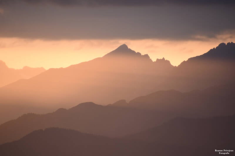 Zonsondergang in de bergen