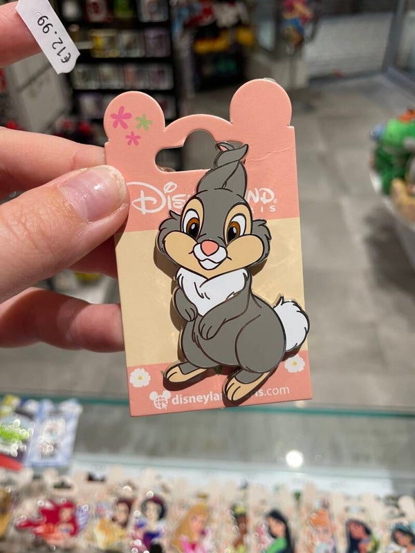 Pin 28 Stampertje Thumper