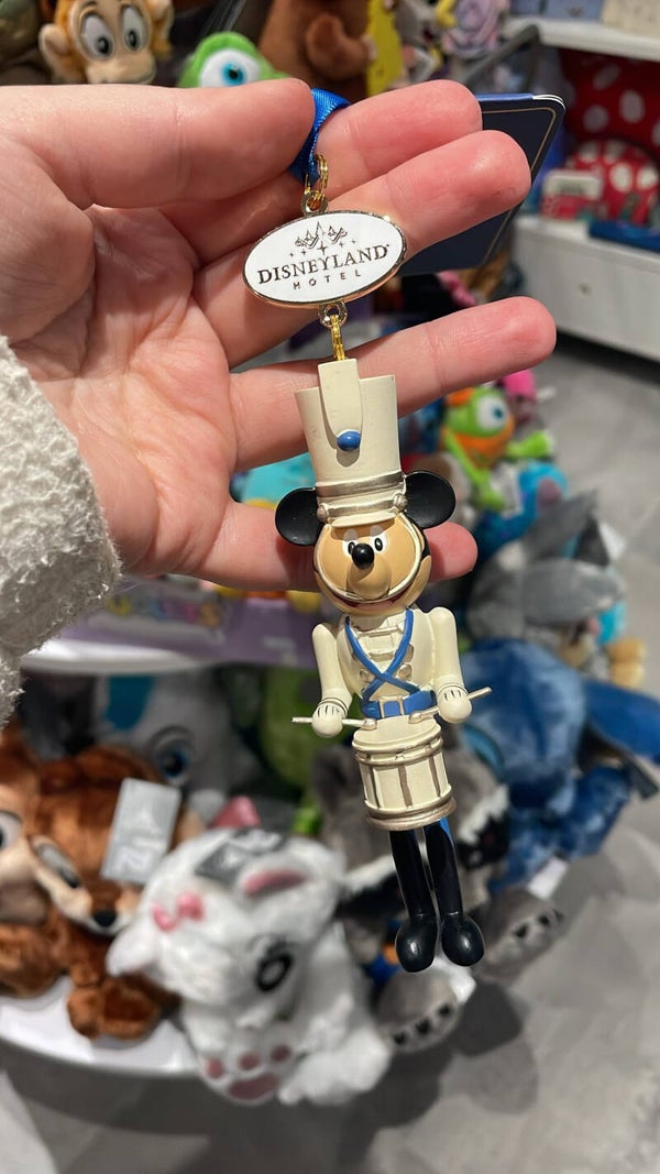 Kerstornament Notenkraker disneyland hotel