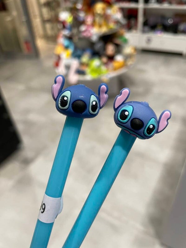 Pen Stitch, Mickey, Minnie