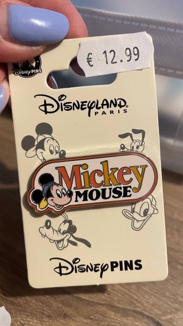 Pin MICKEY MOUSE