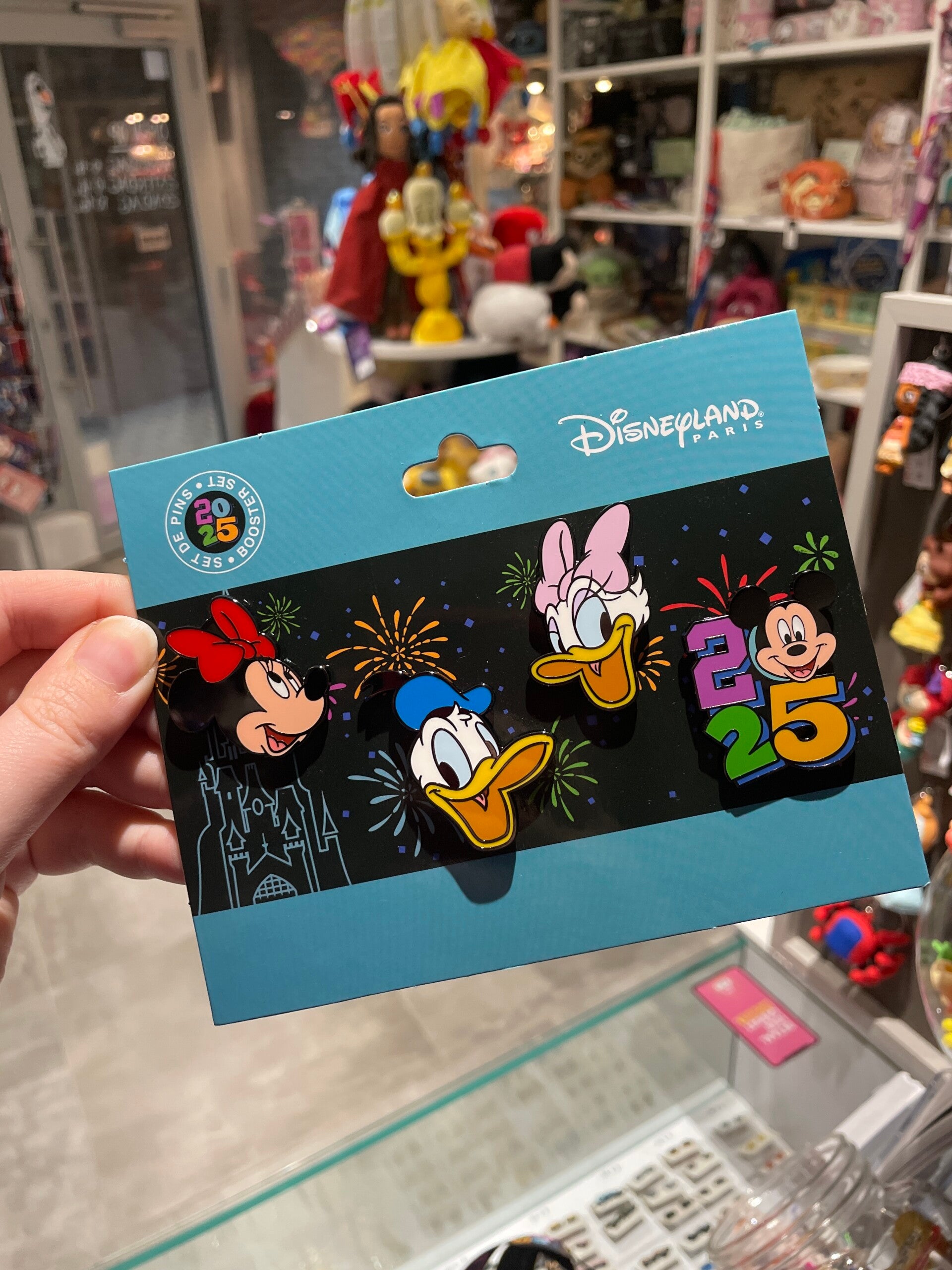 Booster pinset Mickey en vrienden 2025 4 pins