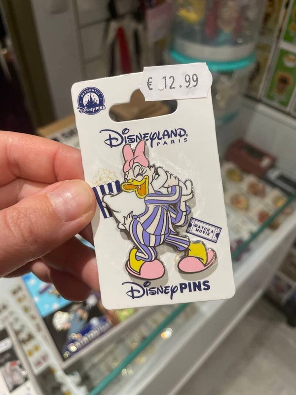 Pin sleepover Daisy Katrien Duck