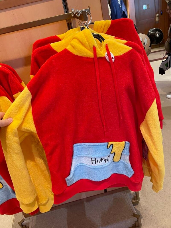 Winnie the Pooh sweater/snuddie