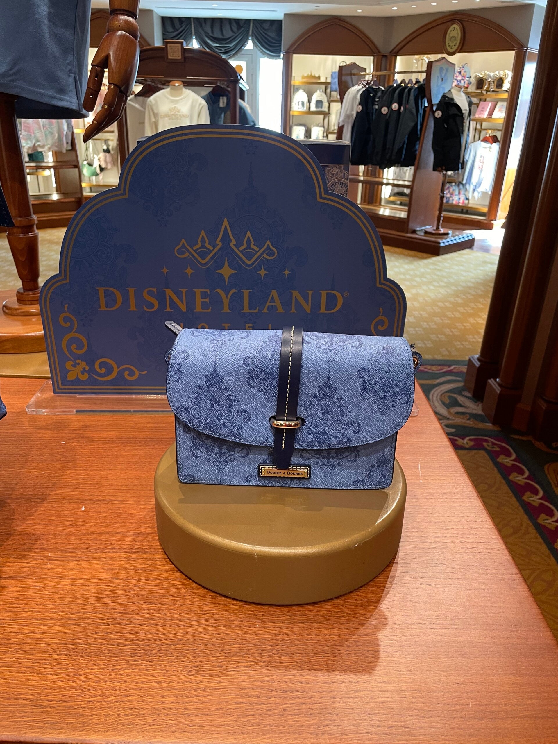 Dooney & Bourke Disneyland Hotel schoudertas