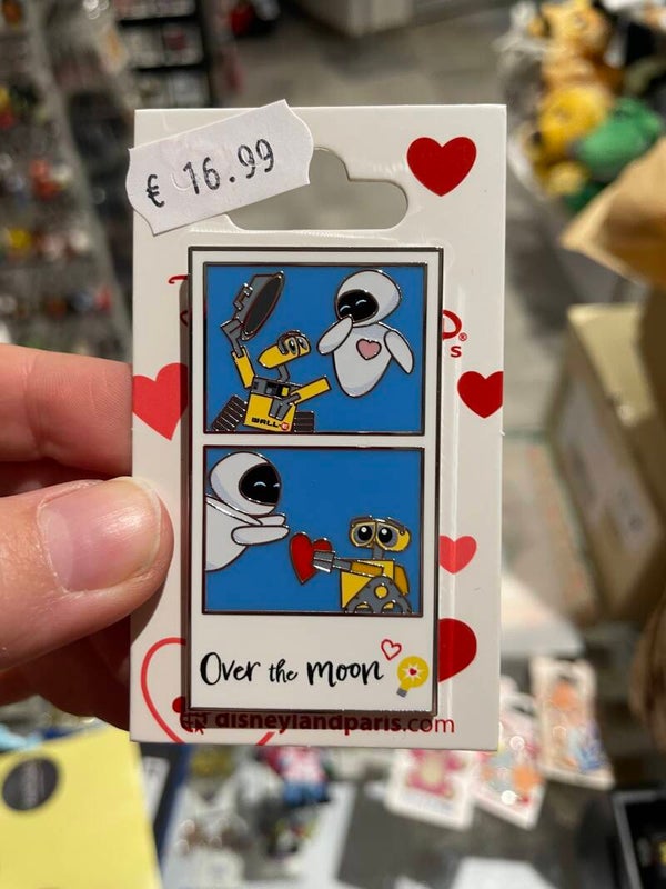 Pin 136 Wall-E en Eve