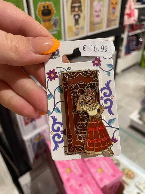 Pin Encanto Dolores
