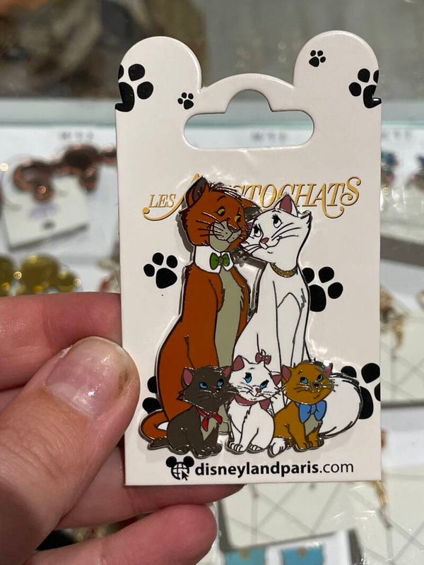 Pin 105 Aristokatten