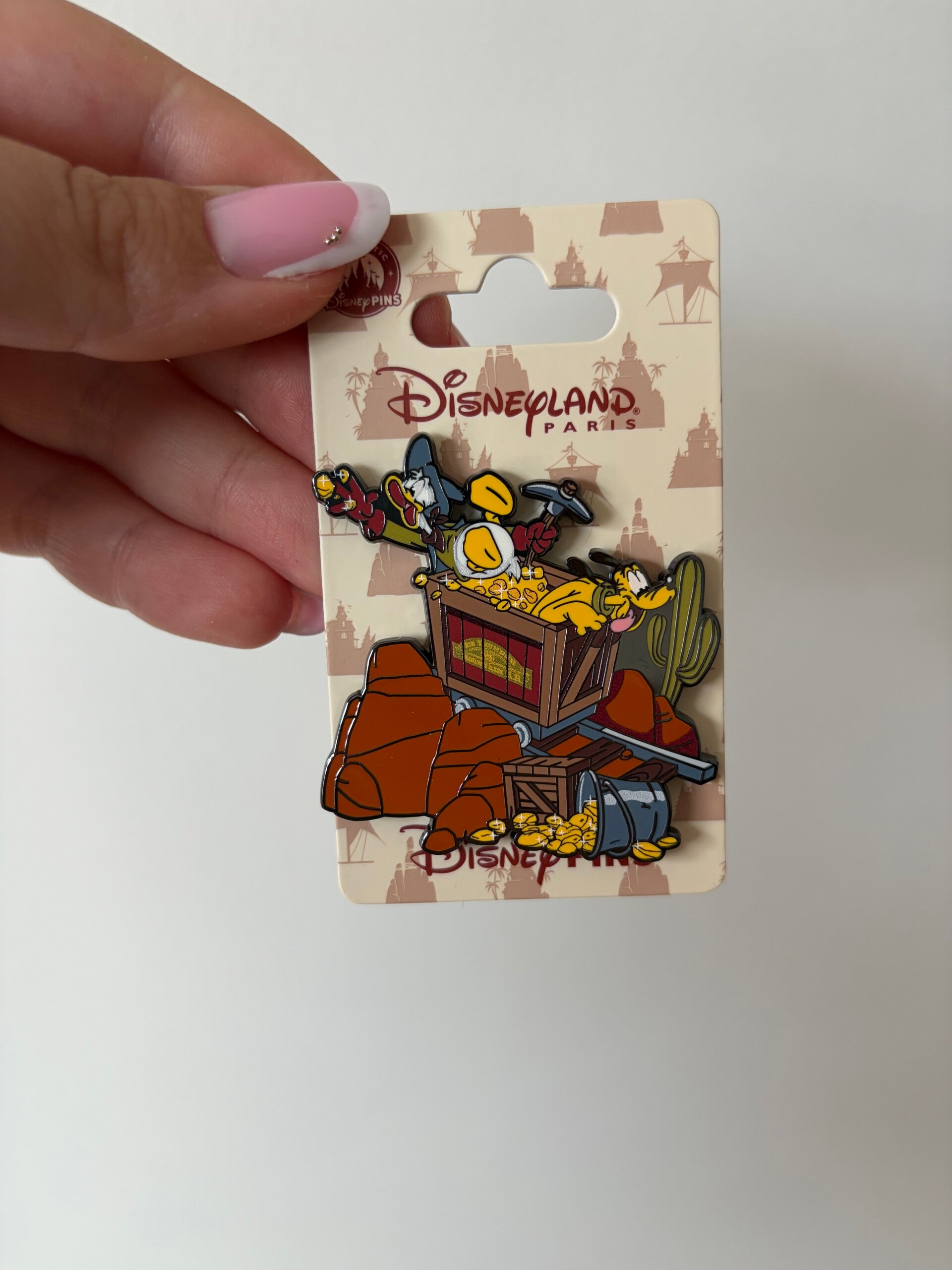 Pin Thunder Mountain Donald Duck Pluto