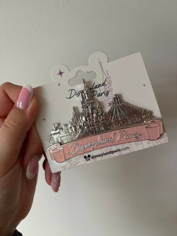 Pin Disneyland Paris Park