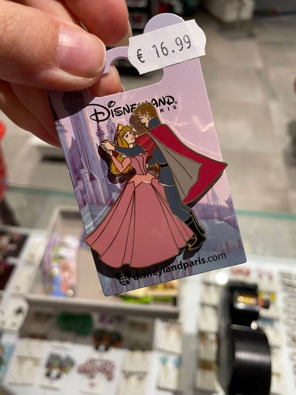 Pin 167 Aurora en prins Phillip Doornroosje sleeping beauty